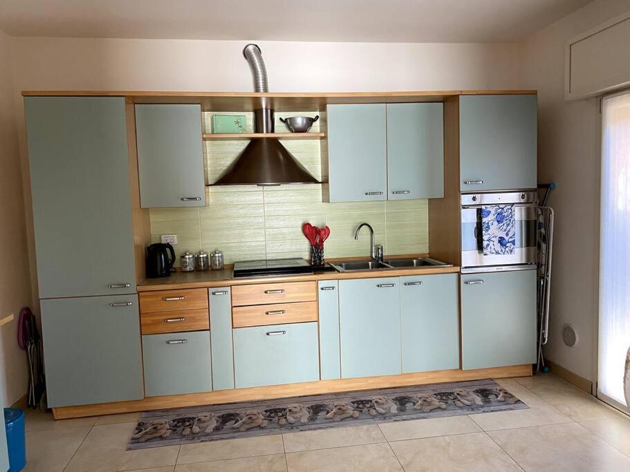 Casa Vacanza Veronica Con Giardino Verbania Ngoại thất bức ảnh
