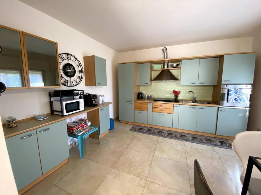 Casa Vacanza Veronica Con Giardino Verbania Ngoại thất bức ảnh