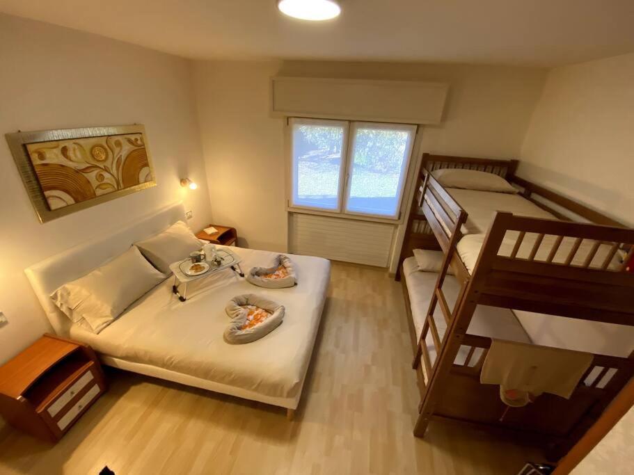 Casa Vacanza Veronica Con Giardino Verbania Ngoại thất bức ảnh